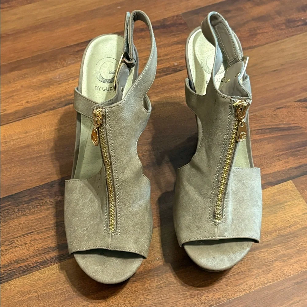 G by Guess Sailors Open-Toe Platform Heel Sandals – Size 10M